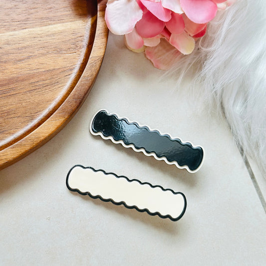 Black and white Acrylic side fringe clip